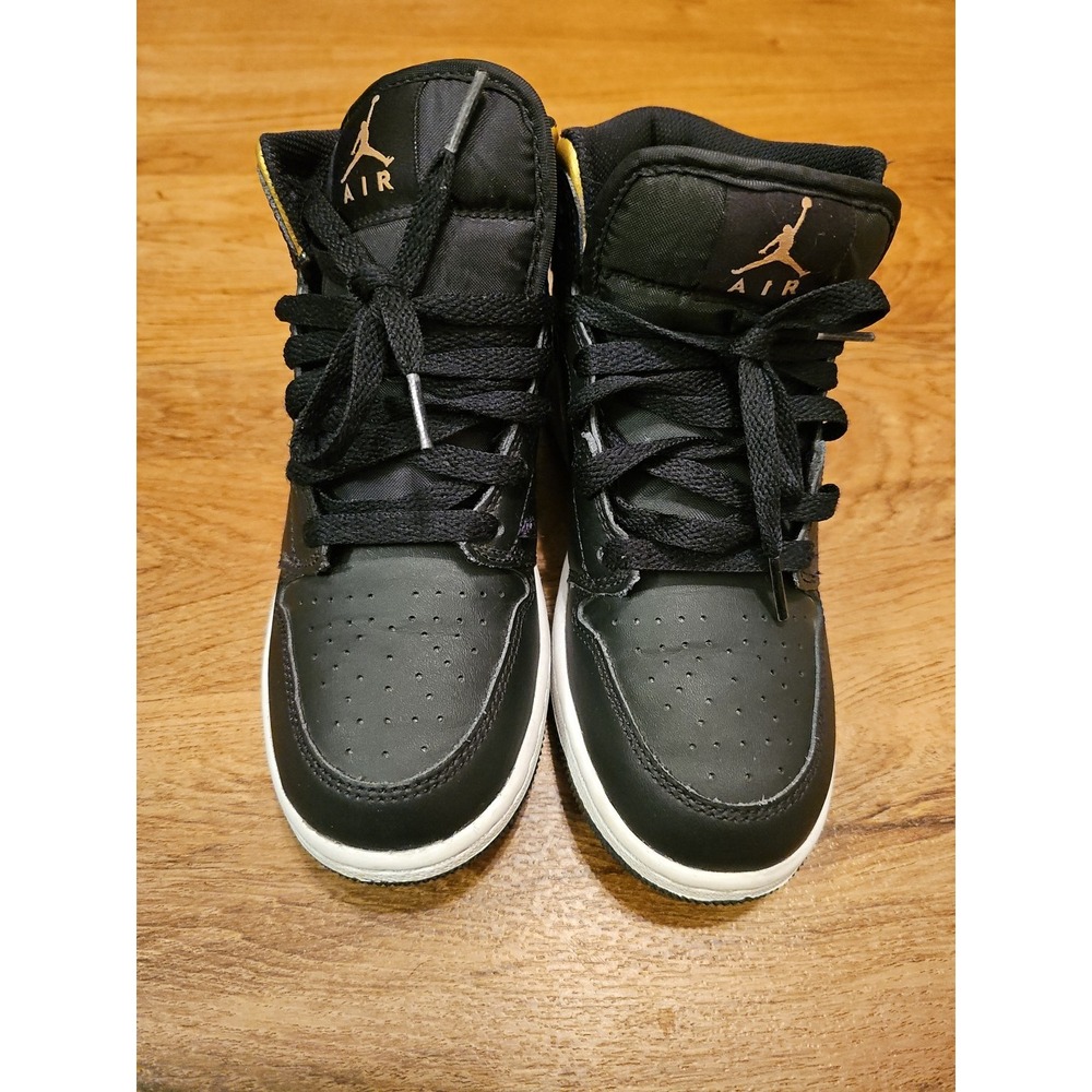 Air Jordan JV2 (GS) Big Kids' Shoes Black-Metallic Gold-White DQ8423-071 4.5Y - Picture 3 of 8